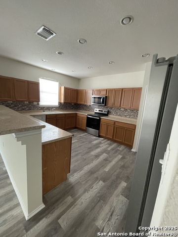 Image 6 of 44 For 11111 Denae  