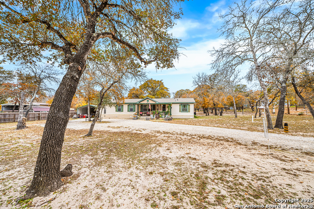 Details for 690 Cherry Ridge, Floresville, TX 78114
