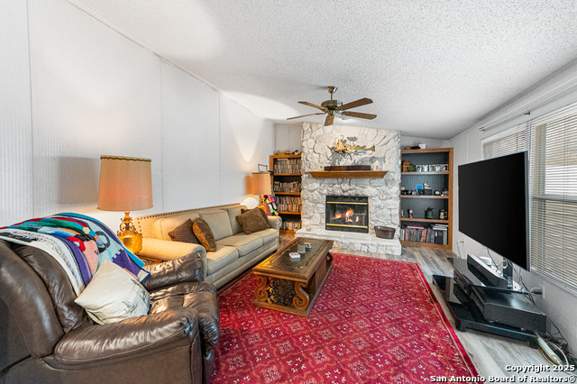 Image 15 of 41 For 690 Cherry Ridge