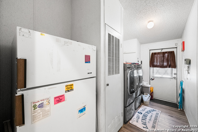 Image 29 of 41 For 690 Cherry Ridge