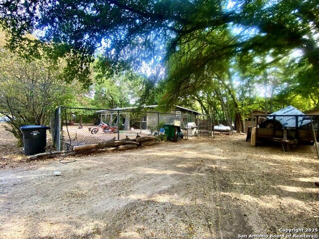 Listing photo id 6 for 4171 Sleepy Hollow