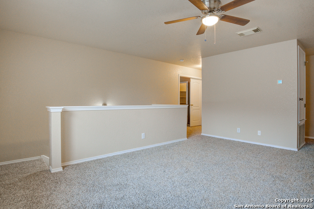 Listing photo id 22 for 17226 Irongate Rail