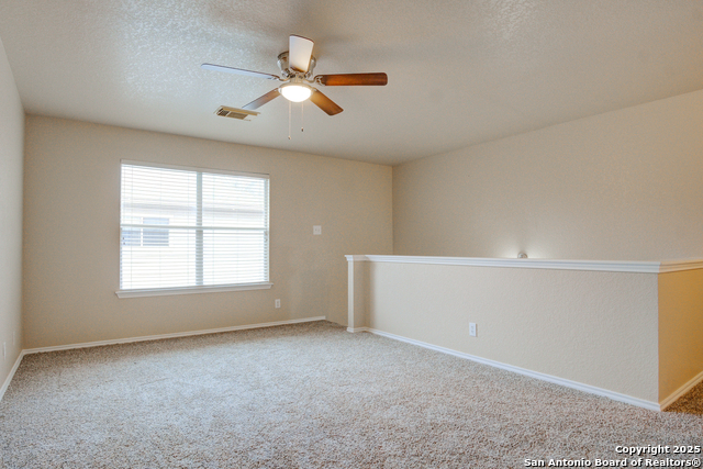 Listing photo id 23 for 17226 Irongate Rail