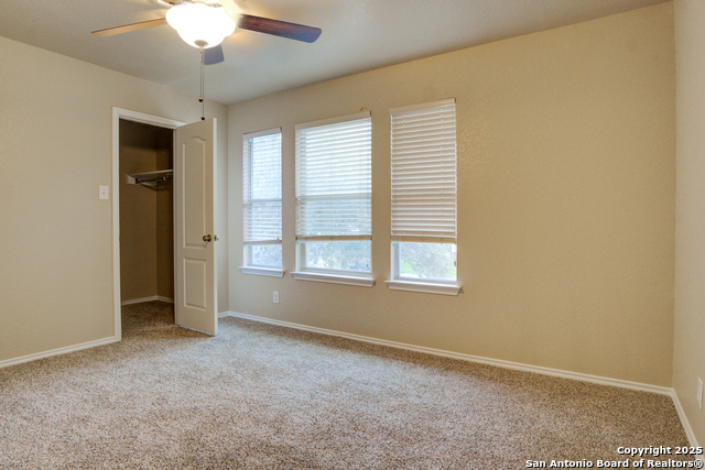 Listing photo id 32 for 17226 Irongate Rail