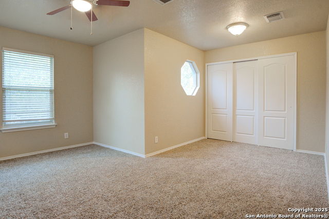 Listing photo id 34 for 17226 Irongate Rail