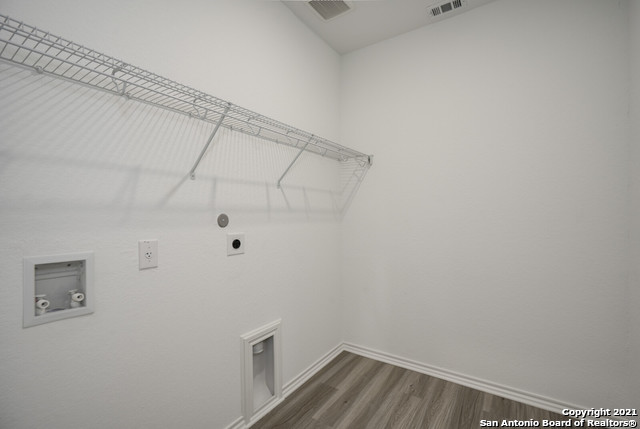 Image 21 of 26 For 12306 Vista Rim