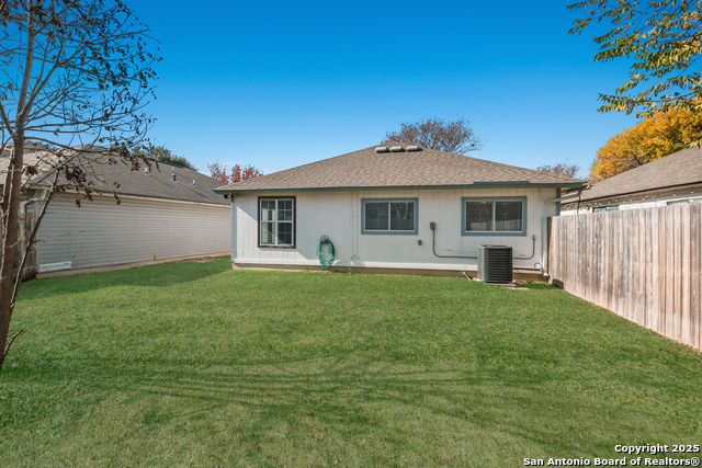 Listing photo id 18 for 2538 Kingswell