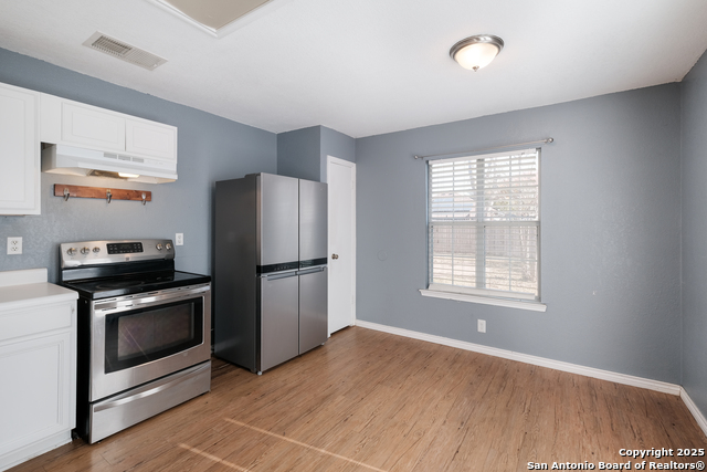 Listing photo id 5 for 2538 Kingswell