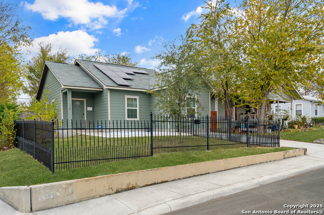 Image 2 of 25 For 1528 Edison  