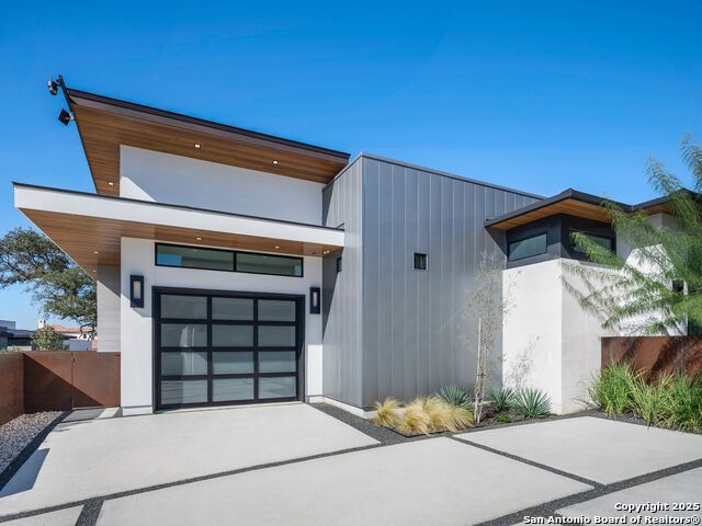 Listing photo id 1 for 24606 Cliff Line