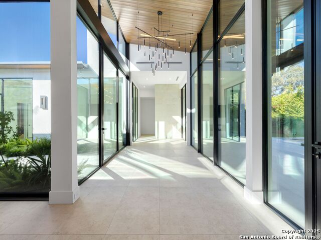 Listing photo id 28 for 24606 Cliff Line