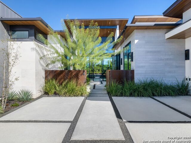 Listing photo id 2 for 24606 Cliff Line