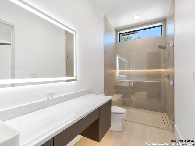 Listing photo id 46 for 24606 Cliff Line