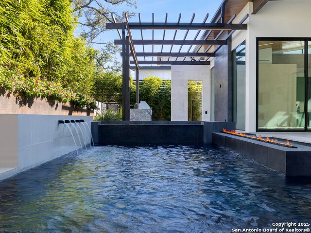 Listing photo id 56 for 24606 Cliff Line