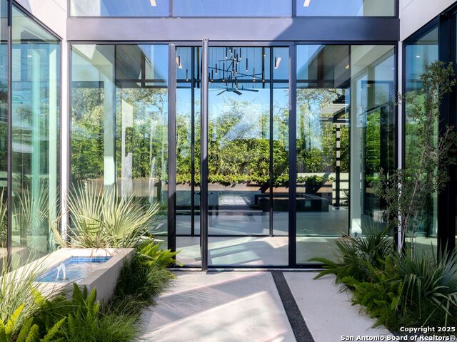 Listing photo id 6 for 24606 Cliff Line