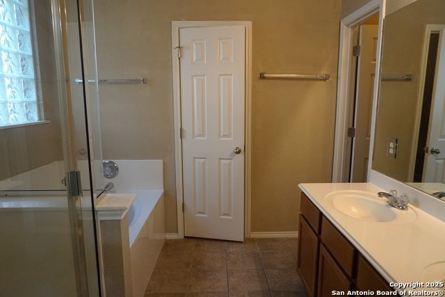 Image 13 of 30 For 26610 Sparrow Ridge