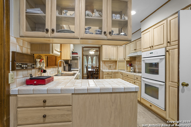 Listing photo id 15 for 6414 View Pt