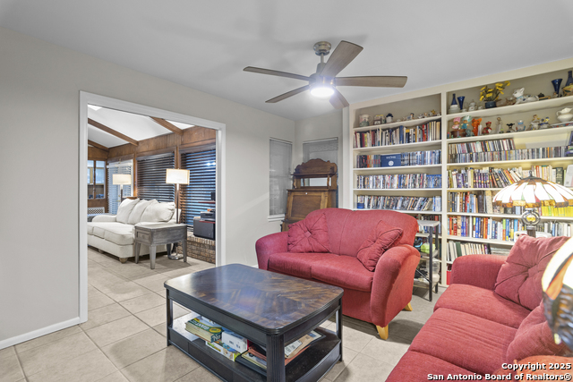 Listing photo id 23 for 6414 View Pt