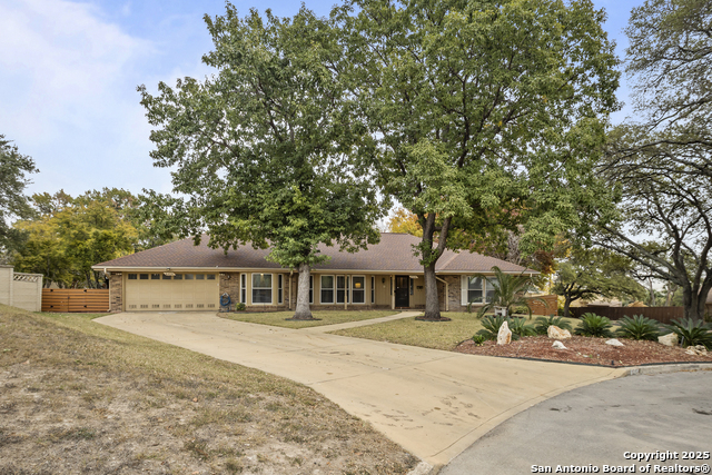 Listing photo id 1 for 6414 View Pt