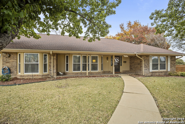 Listing photo id 2 for 6414 View Pt