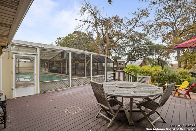 Listing photo id 47 for 6414 View Pt