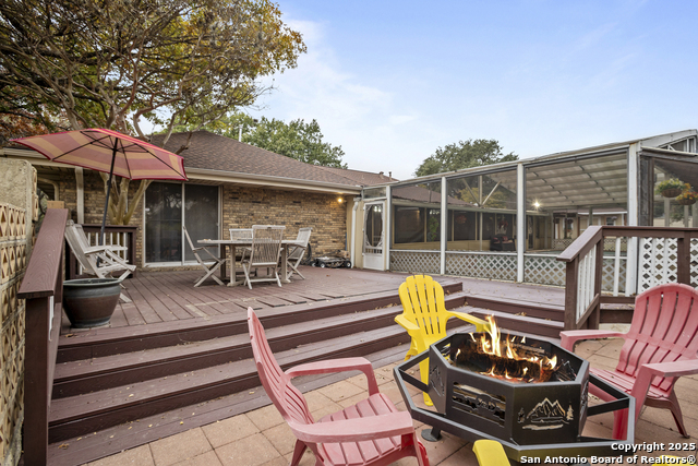 Listing photo id 48 for 6414 View Pt