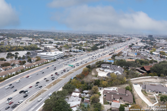 Listing photo id 57 for 6414 View Pt