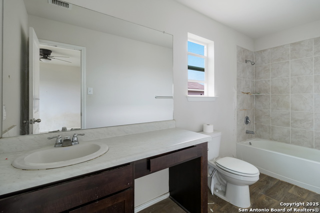 Image 8 of 14 For 5965 Kendall Prairie