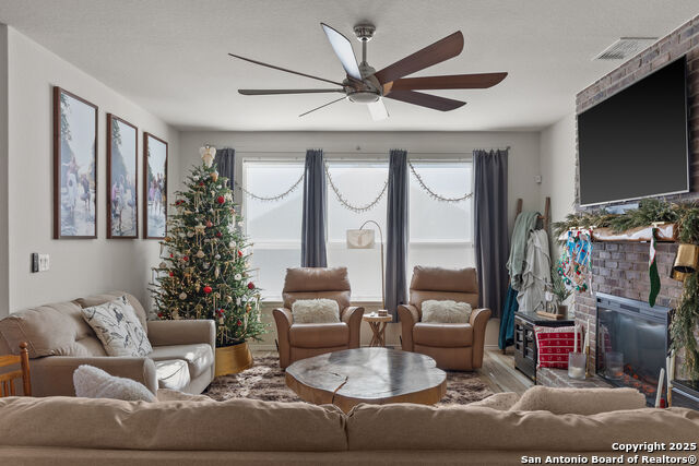 Image 14 of 39 For 2259 Gran Cielo