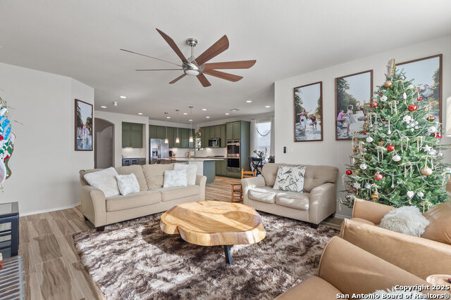 Image 18 of 39 For 2259 Gran Cielo