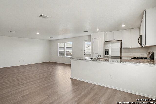 Image 5 of 16 For 10515 Varmus