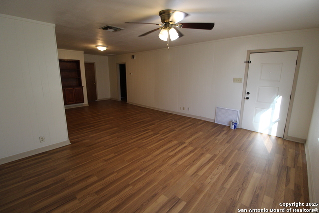 Image 15 of 25 For 15331 Cottage