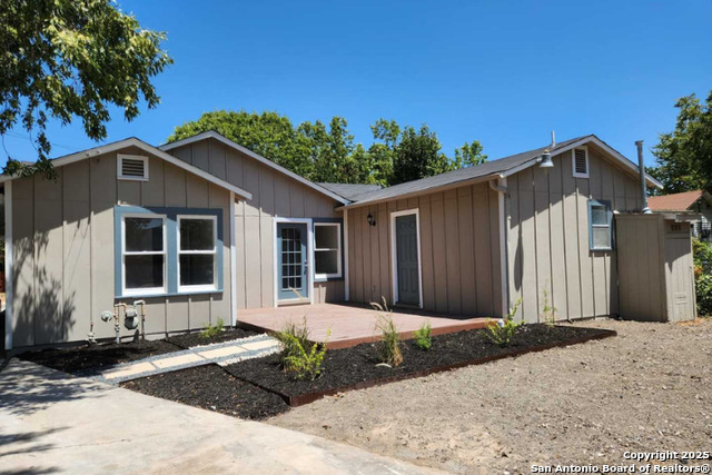 Image 19 of 20 For 2530 Mistletoe Ave W