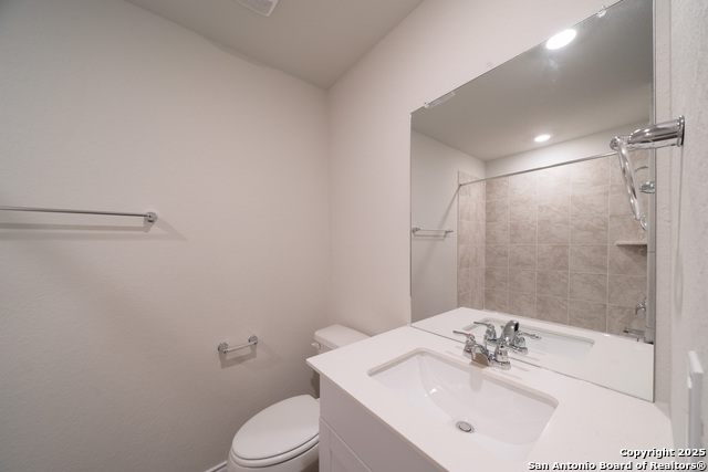 Image 19 of 28 For 14014 San Saba Falls