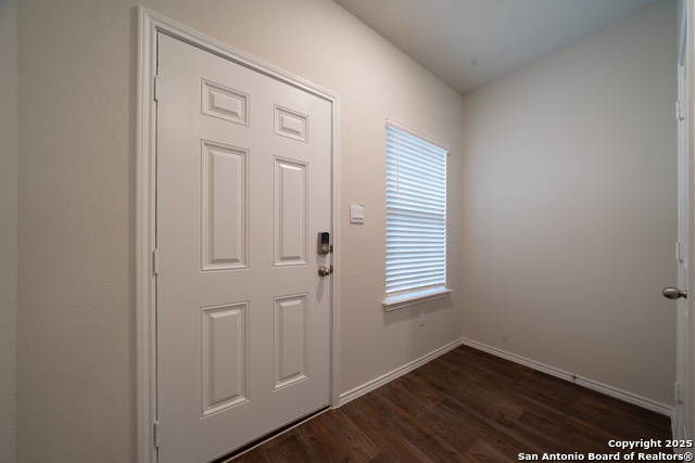 Image 4 of 28 For 14014 San Saba Falls