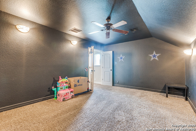 Listing photo id 11 for 734 Teatro  