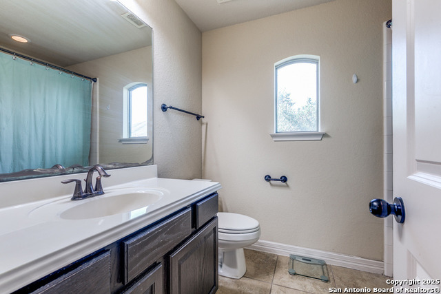 Listing photo id 16 for 734 Teatro  