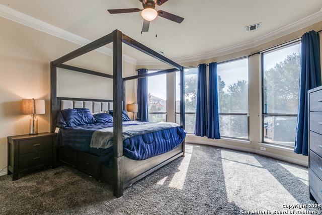 Listing photo id 17 for 734 Teatro  