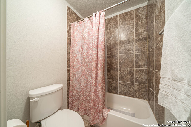 Image 27 of 37 For 8923 Monument Parke