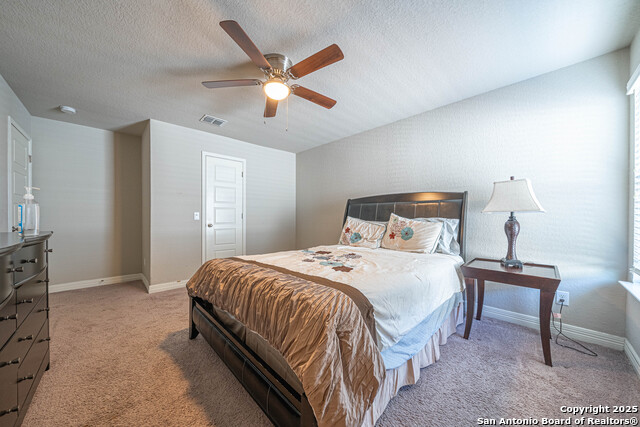 Image 30 of 37 For 8923 Monument Parke