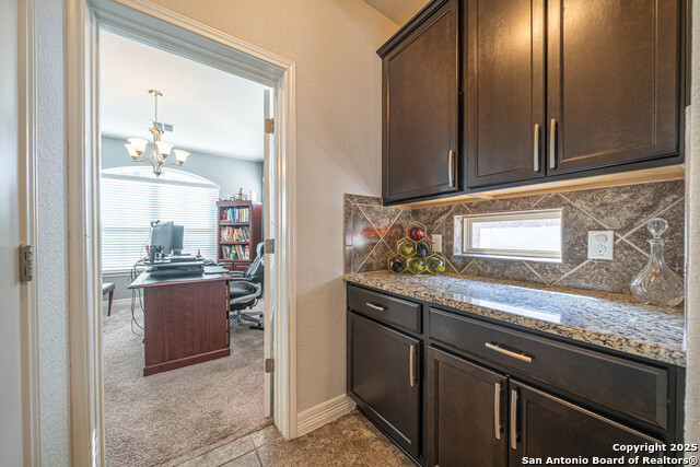 Image 7 of 37 For 8923 Monument Parke