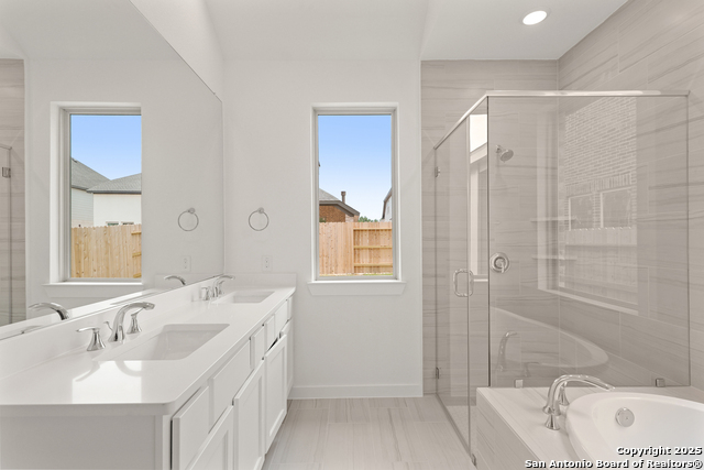 Listing photo id 11 for 2215 Altiplano