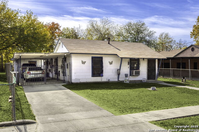 Listing photo id 0 for 1322 Kendalia