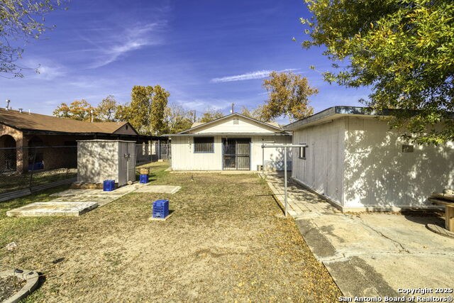 Listing photo id 18 for 1322 Kendalia