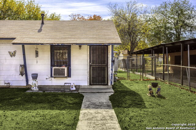 Listing photo id 2 for 1322 Kendalia