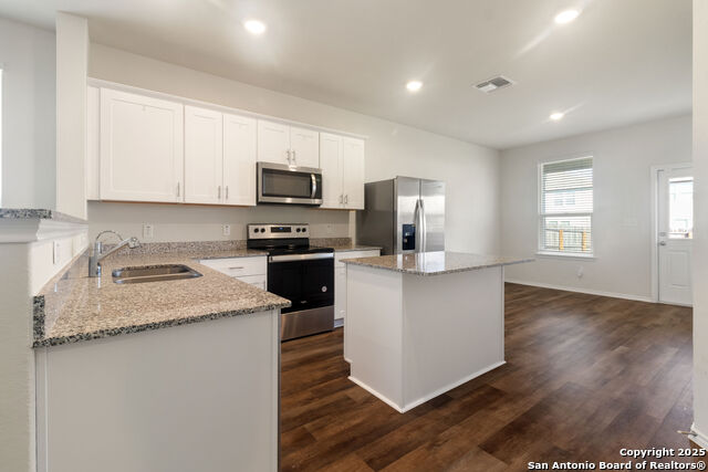 Listing photo id 9 for 10243 Band Wagon