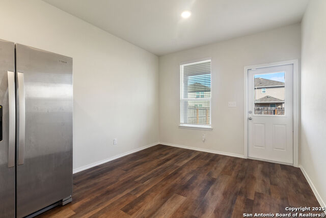 Listing photo id 11 for 10243 Band Wagon