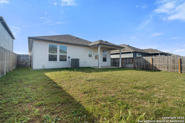 Listing photo id 14 for 10243 Band Wagon