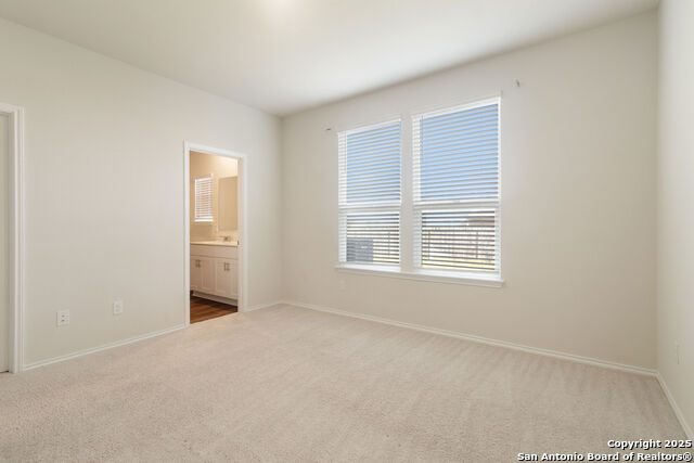 Listing photo id 4 for 10243 Band Wagon