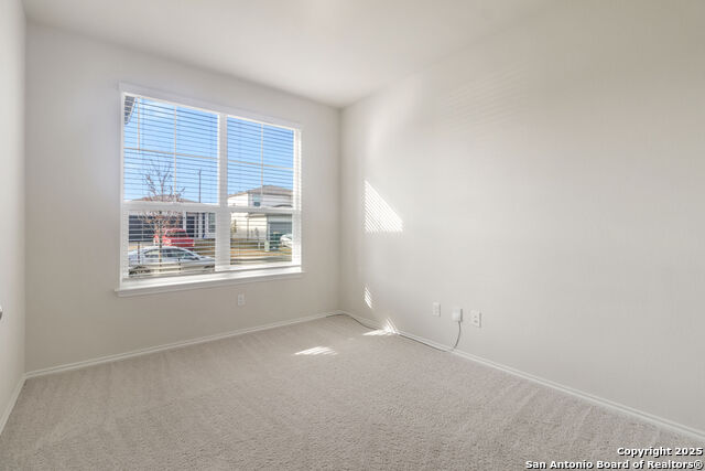 Listing photo id 6 for 10243 Band Wagon